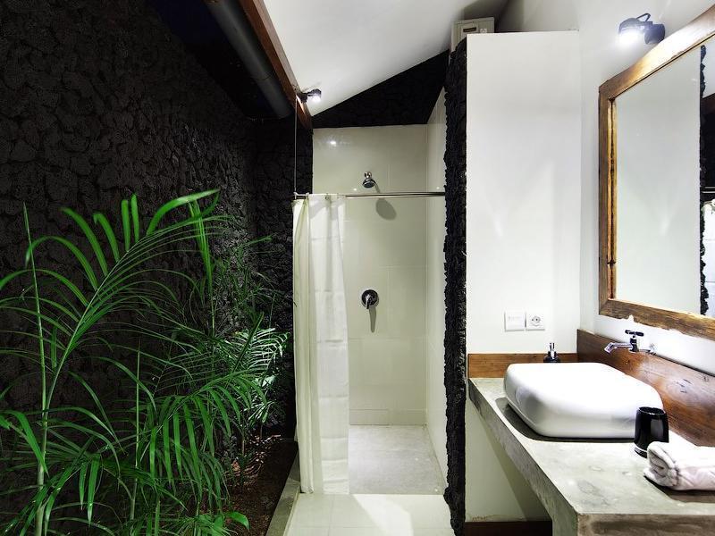 Big Brother Surf Inn Canggu Εξωτερικό φωτογραφία